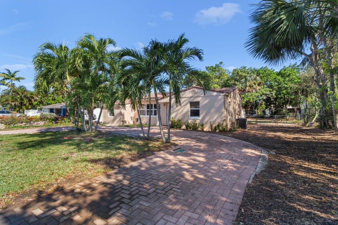 2420 NE 7th Avenue, Wilton Manors, FL 33305 2420 NE 7th Avenue, Wilton Manors, FL 33305