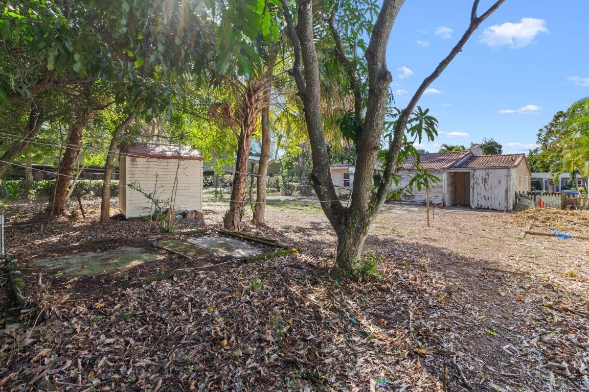 2420 NE 7th Avenue, Wilton Manors, FL 33305 2420 NE 7th Avenue, Wilton Manors, FL 33305