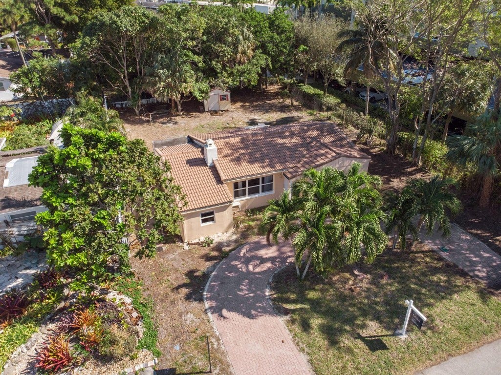 2420 NE 7th Avenue, Wilton Manors, FL 33305 2420 NE 7th Avenue, Wilton Manors, FL 33305