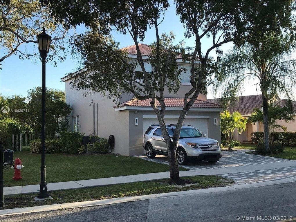 4360 Dogwood Circle, Weston, Weston, FL 33331 Photo 10
