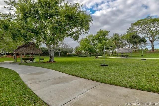 4360 Dogwood Circle, Weston, Weston, FL 33331 Photo 24