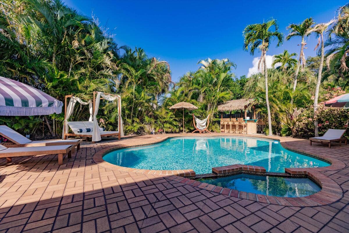 245 N Tradewinds Avenue, Lauderdale By The Sea, FL 33308 04-Photo004png