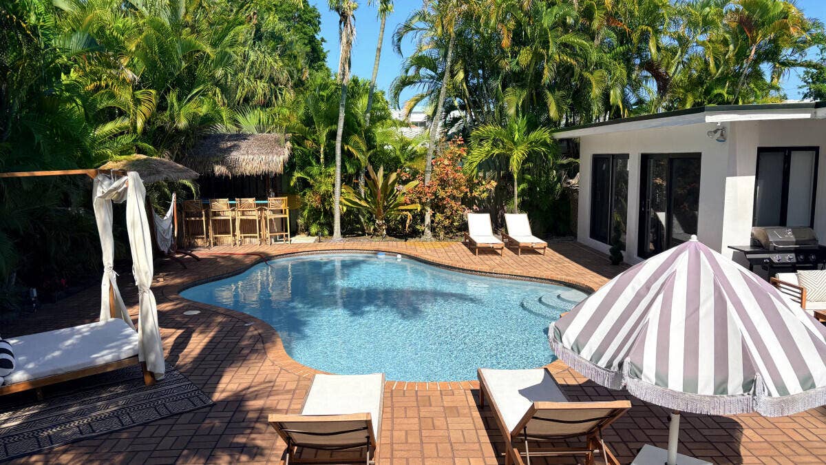 245 N Tradewinds Avenue, Lauderdale By The Sea, FL 33308 IMG_48932jpg