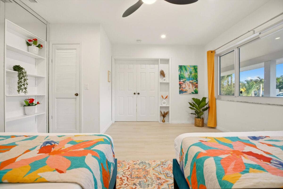 245 N Tradewinds Avenue, Lauderdale By The Sea, FL 33308 34-Photo033png