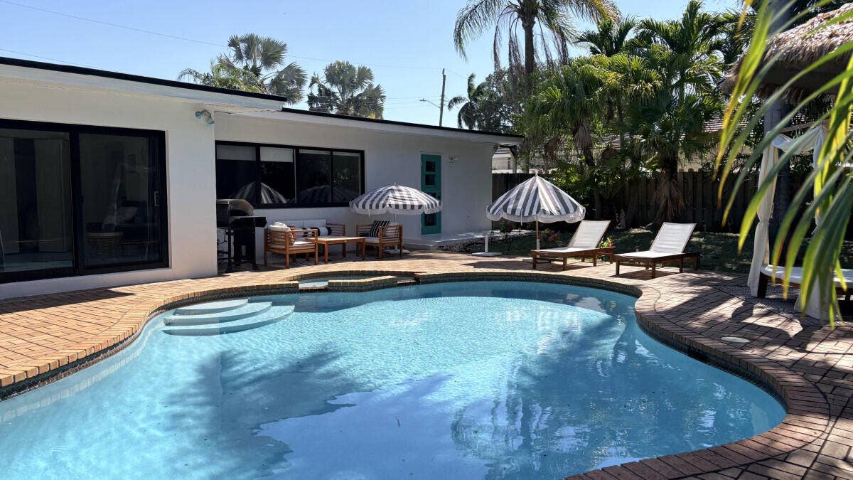 245 N Tradewinds Avenue, Lauderdale By The Sea, FL 33308 IMG_4882jpeg