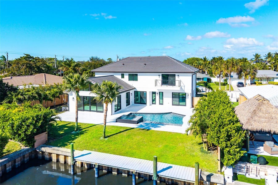 Property photo for 8 Leeward Circle, Jupiter, FL