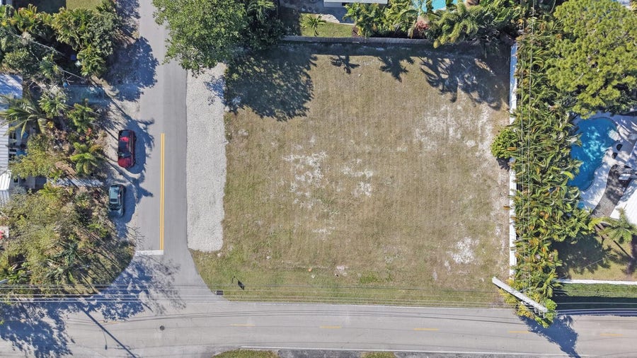 Property photo for 435 NE 25th Street, Wilton Manors, FL
