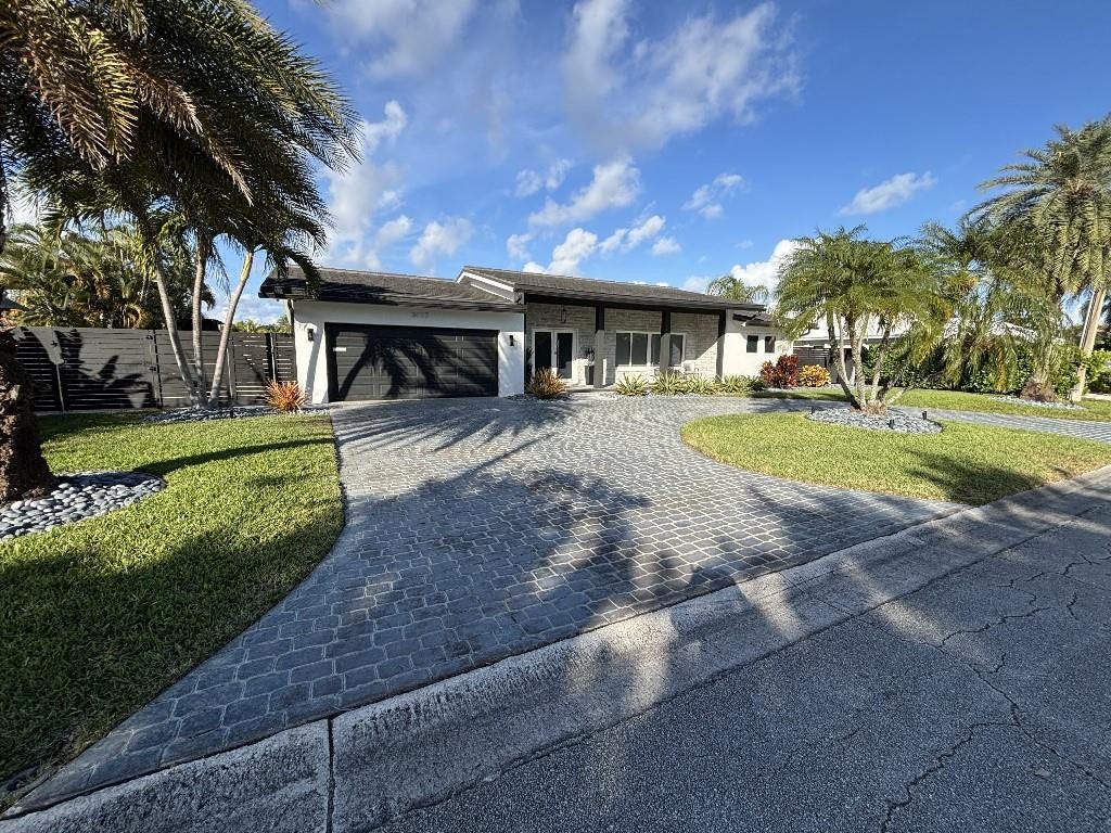 3017 NE 57th Street, Fort Lauderdale, FL 33308 Photo 1