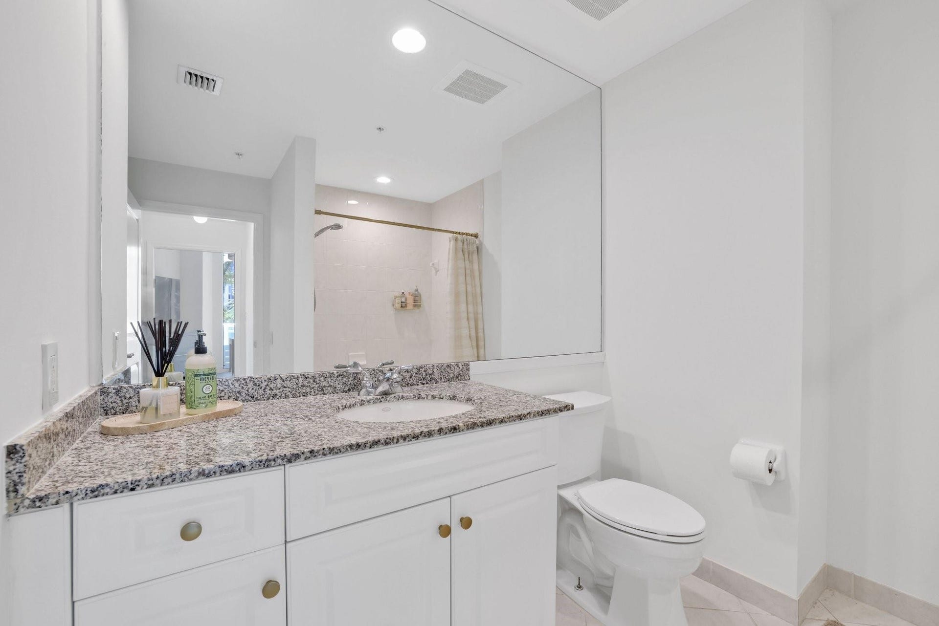 347 N New River Drive, #301, Fort Lauderdale, FL 33301 347 N New River Drive, #301, Fort Lauderdale, FL 33301