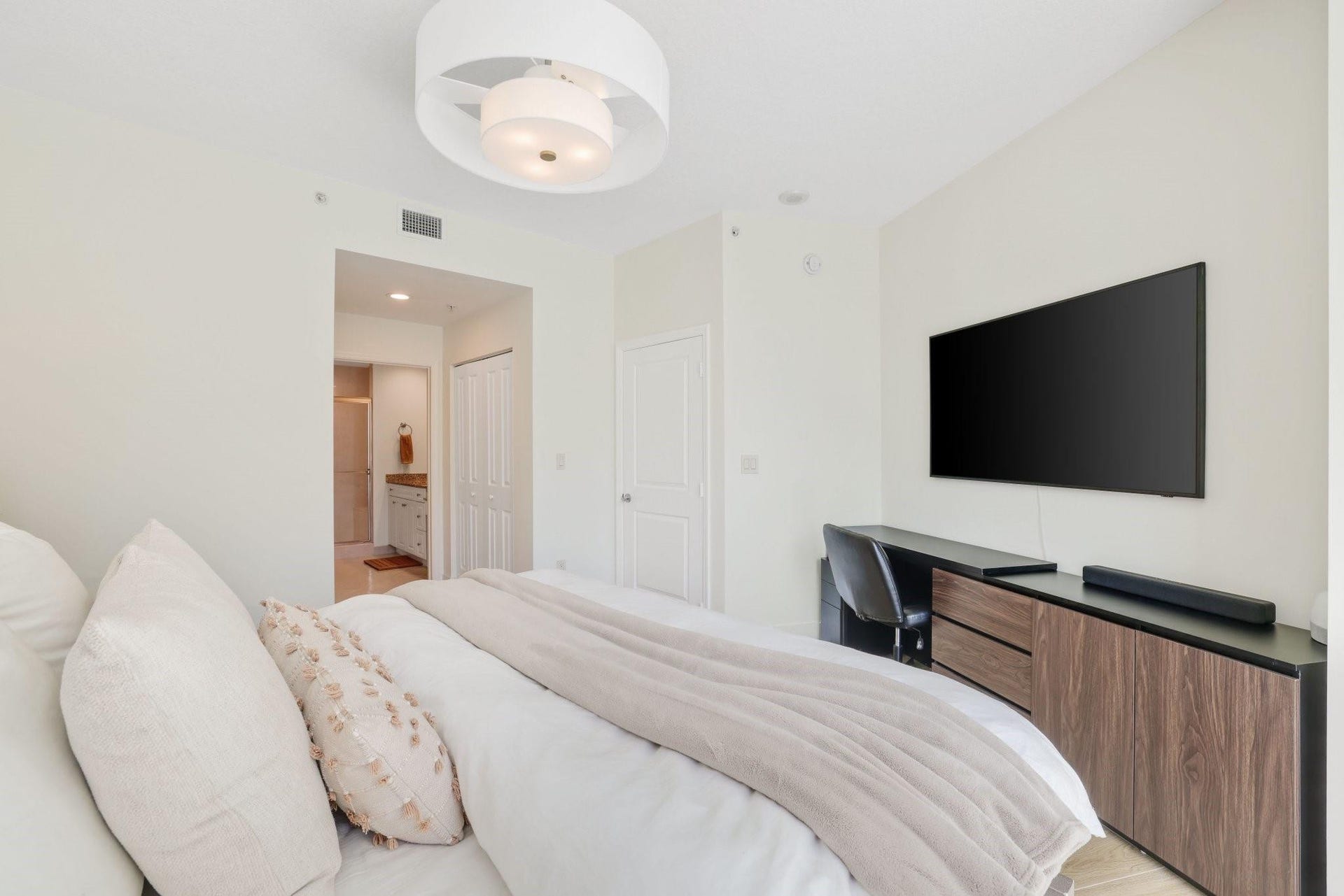347 N New River Drive, #301, Fort Lauderdale, FL 33301 347 N New River Drive, #301, Fort Lauderdale, FL 33301