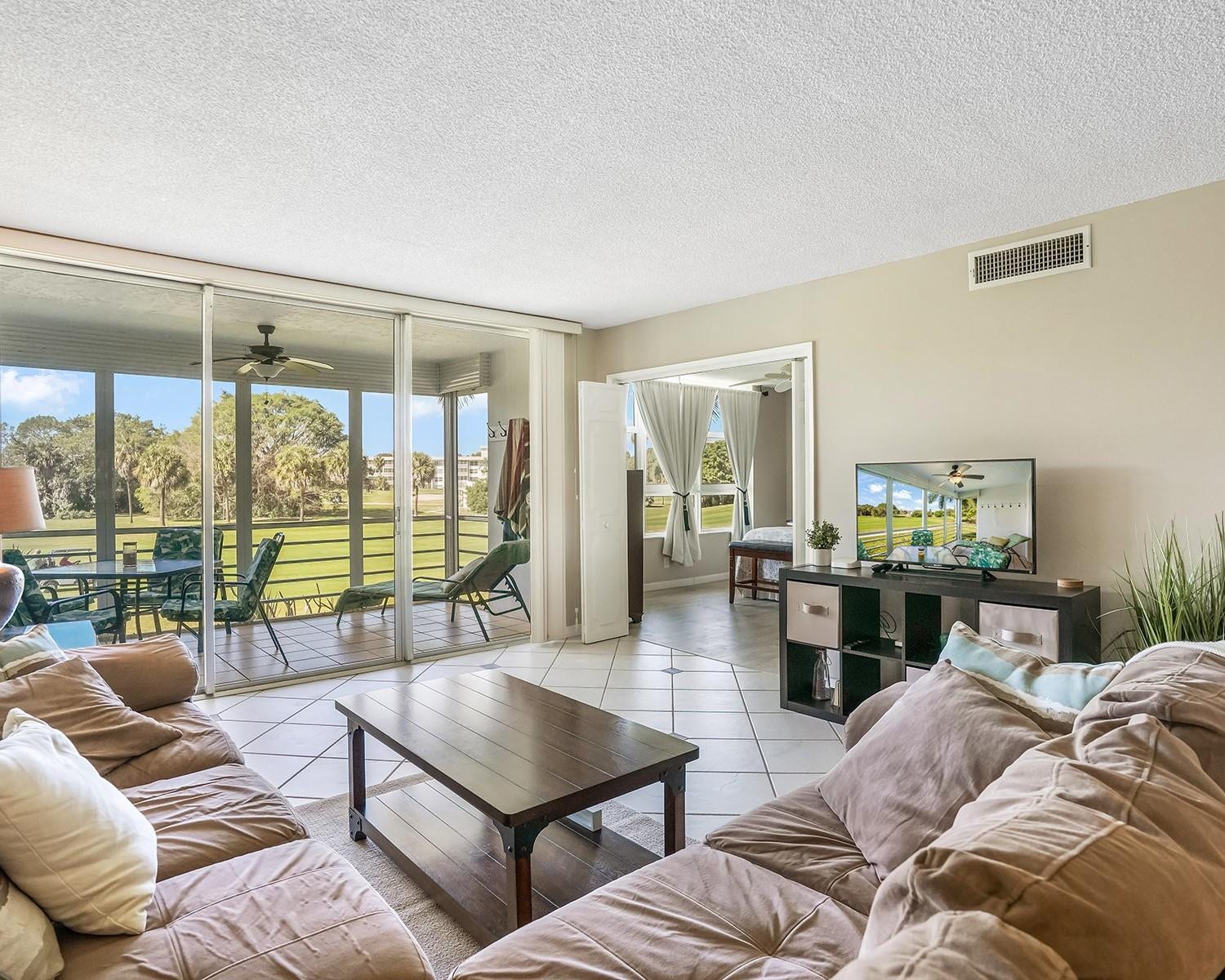 2671 S Course Drive, #203, Pompano Beach, FL 33069 2671 S Course Drive, #203, Pompano Beach, FL 33069
