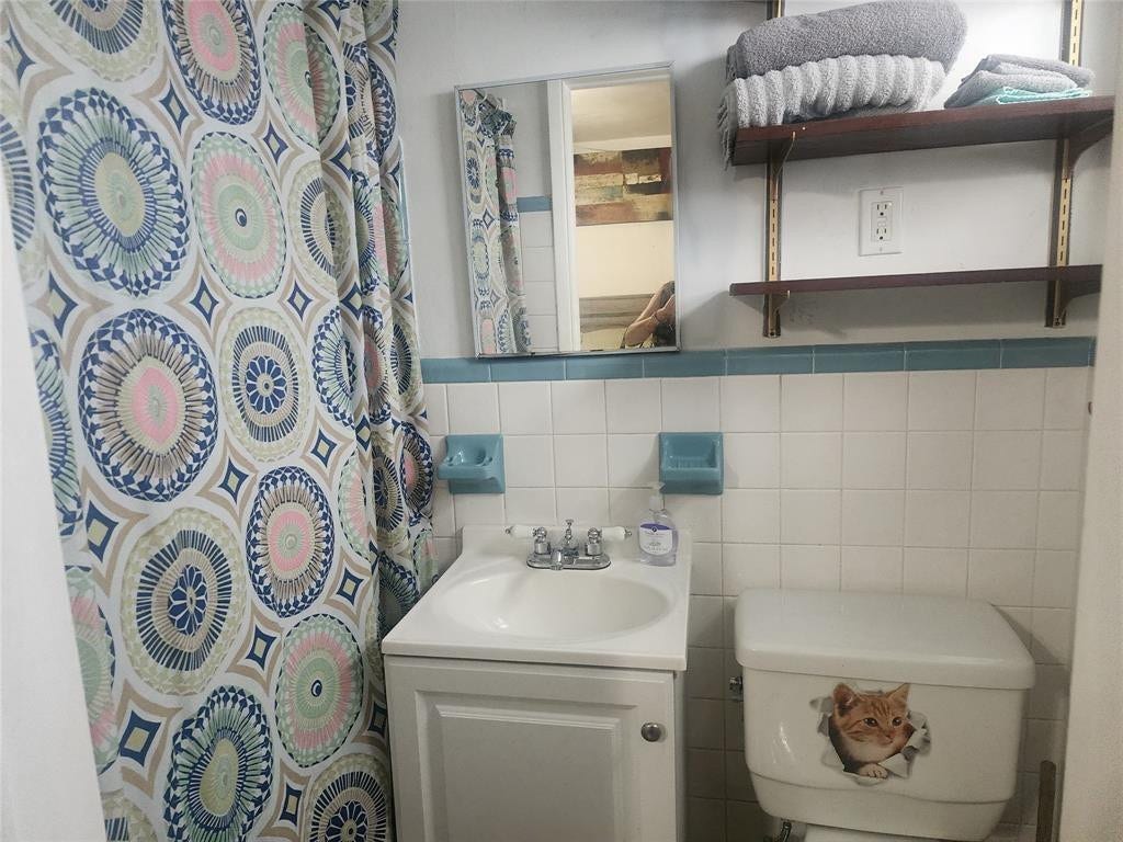4548 N Ocean, #3, Lauderdale-By-The-Sea, Lauderdale By The Sea, FL 33313 4548 N Ocean, #3, Lauderdale-By-The-Sea, Lauderdale By The Sea, FL 33313