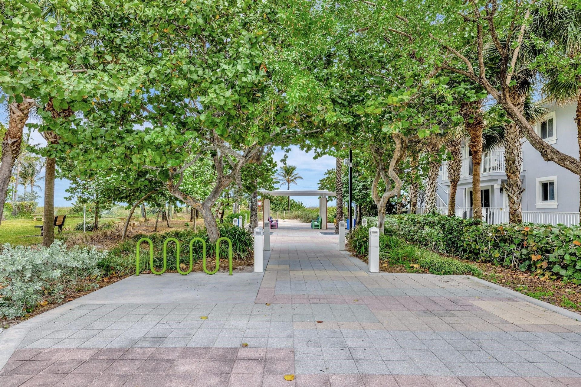 4548 N Ocean, #3, Lauderdale-By-The-Sea, Lauderdale By The Sea, FL 33313 4548 N Ocean, #3, Lauderdale-By-The-Sea, Lauderdale By The Sea, FL 33313