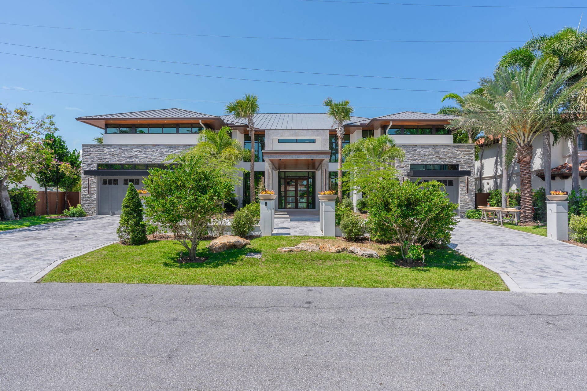 2-web-or-mls-2939 NE 26th Place Fort Lau