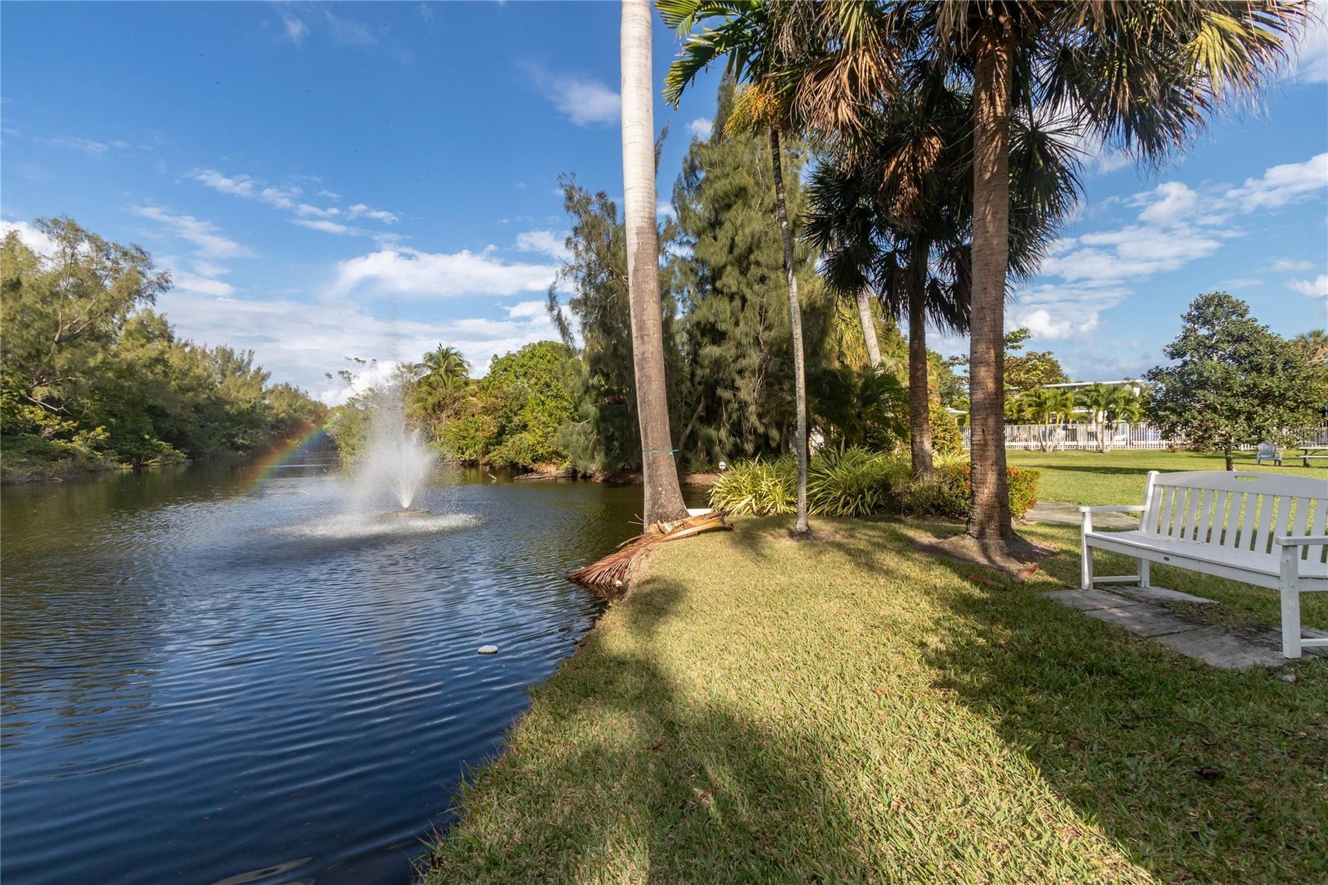 1035 SE 15th Street, #10B, Fort Lauderdale, FL 33316 Community offers a park like setting.