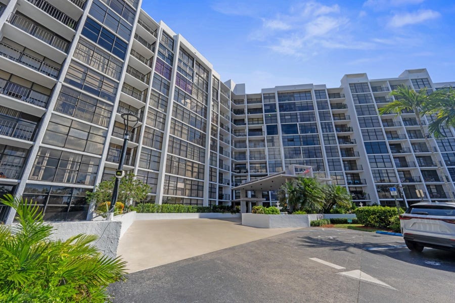 Property photo for 600 Parkview Drive, #1111 (PH11), Hallandale Beach, FL