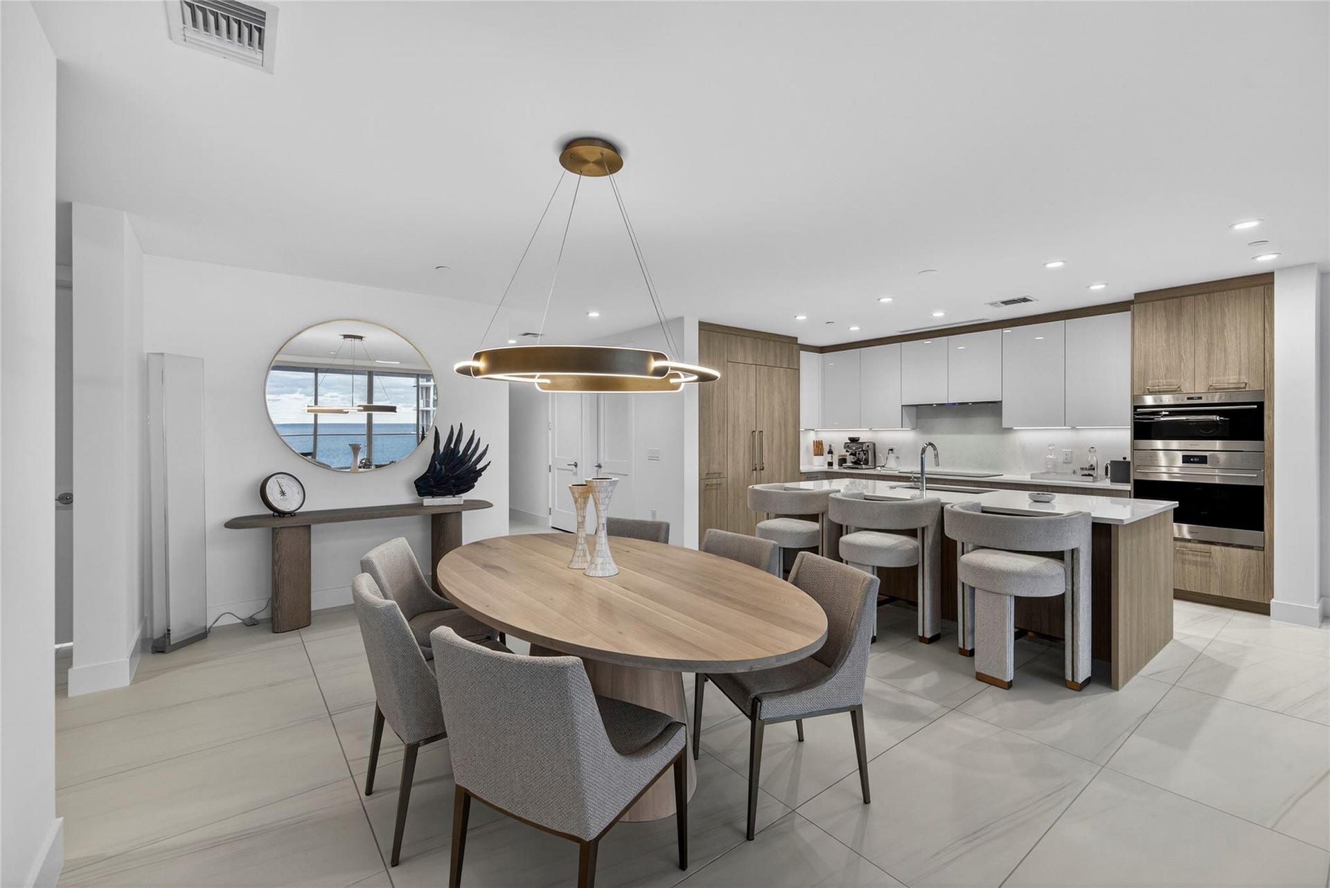 153 N Seabreeze, #1901-s, Fort Lauderdale, FL 33304 153 N Seabreeze, #1901-s, Fort Lauderdale, FL 33304