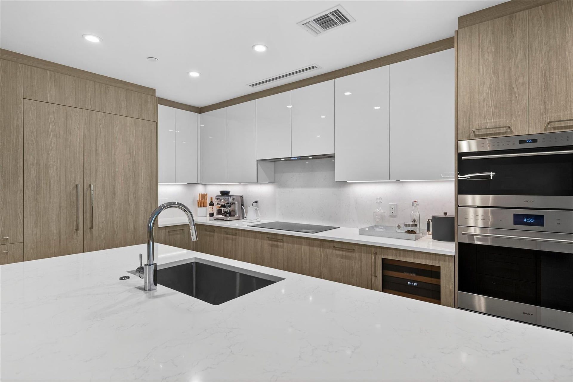 153 N Seabreeze, #1901-s, Fort Lauderdale, FL 33304 153 N Seabreeze, #1901-s, Fort Lauderdale, FL 33304