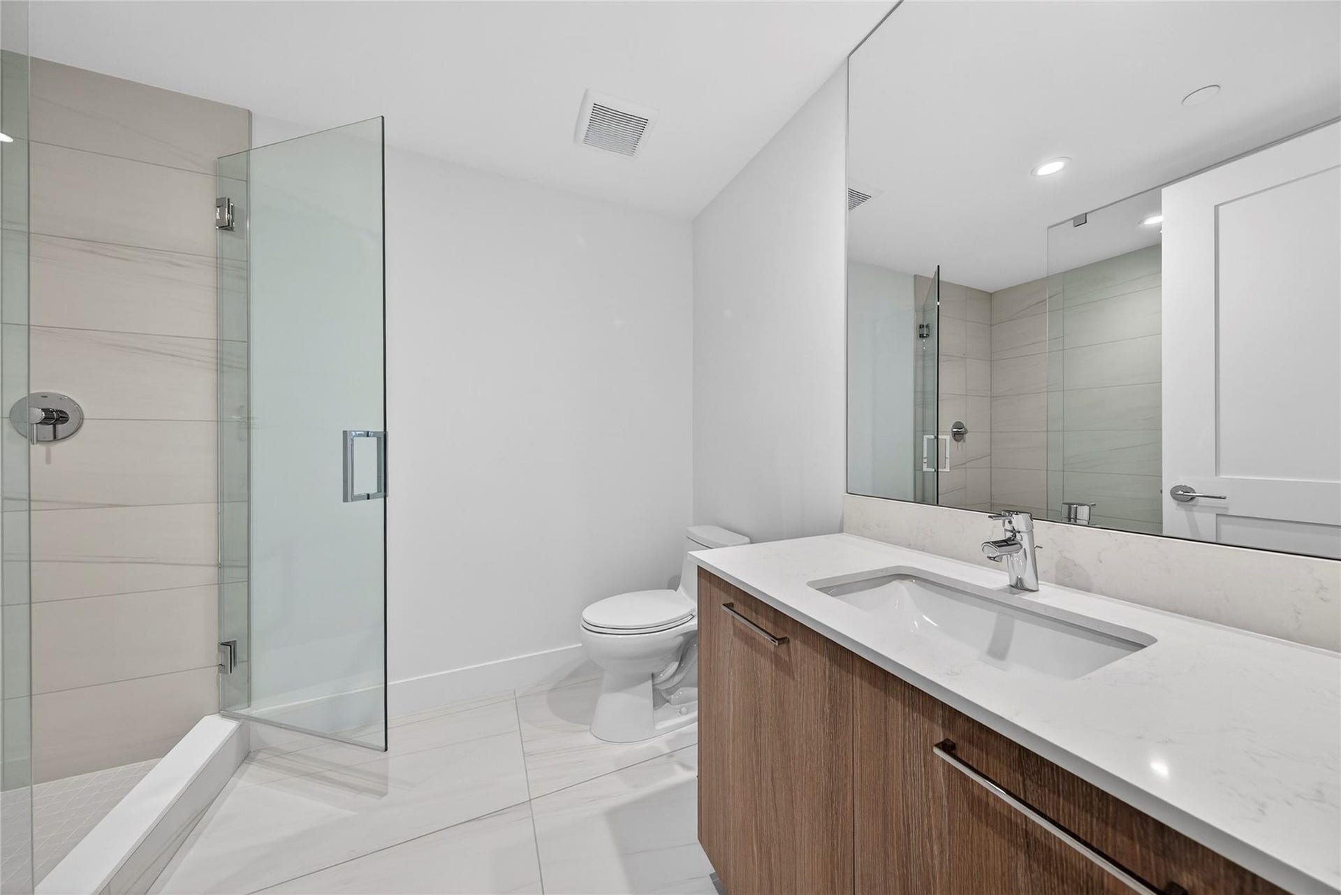 153 N Seabreeze, #1901-s, Fort Lauderdale, FL 33304 153 N Seabreeze, #1901-s, Fort Lauderdale, FL 33304