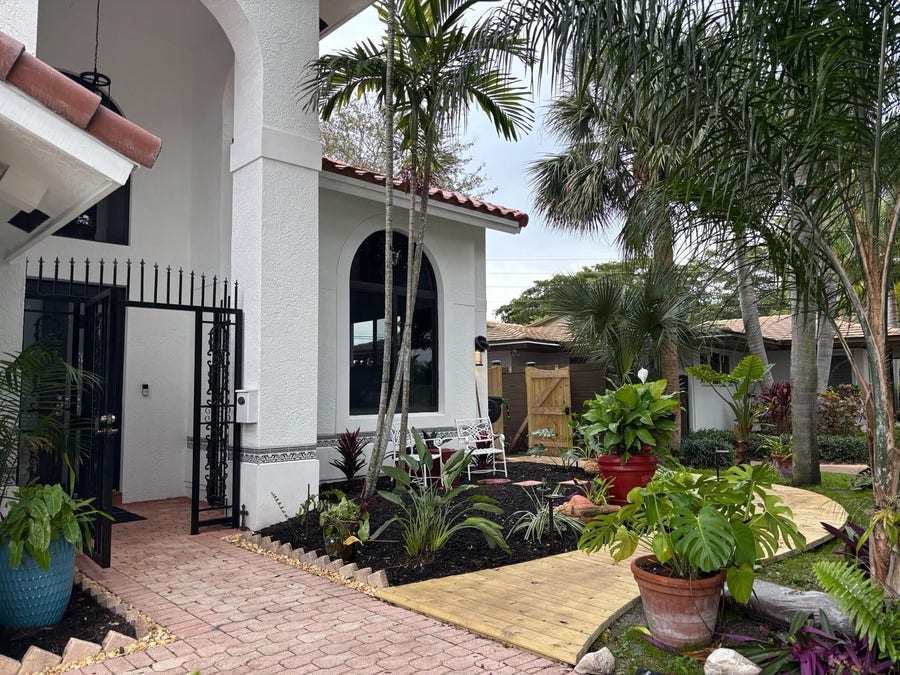 Property photo for 307 N Highland Drive, Hollywood, FL