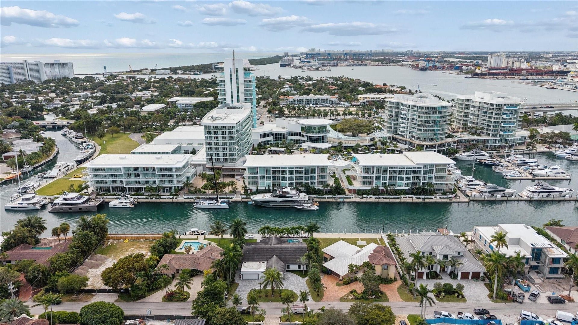 2540 Mercedes Drive, Fort Lauderdale, FL 33316
