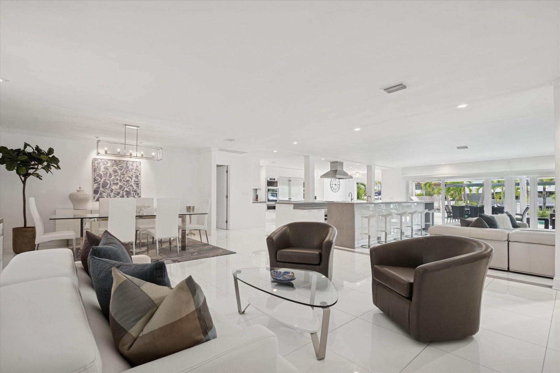 2540 Mercedes Drive, Fort Lauderdale, FL 33316