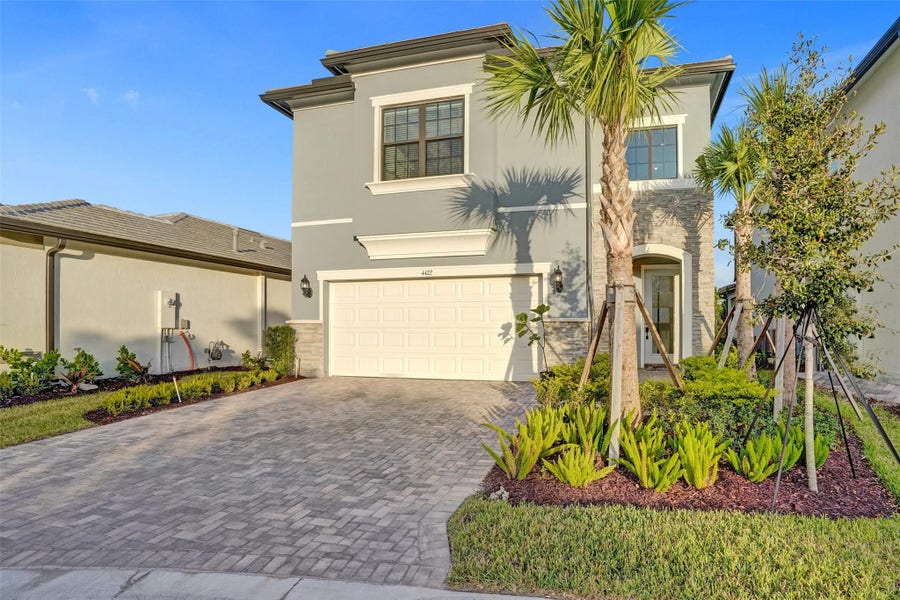 Property photo for 4422 Silverwood Lane S, Oakland Park, FL