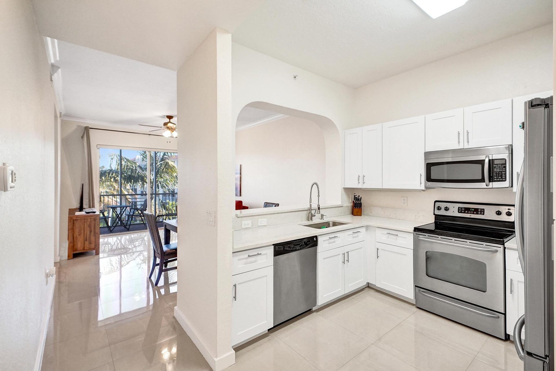 3600 Oaks Clubhouse Drive, #408, Pompano Beach, FL 33069 3600 Oaks Clubhouse Drive, #408, Pompano Beach, FL 33069