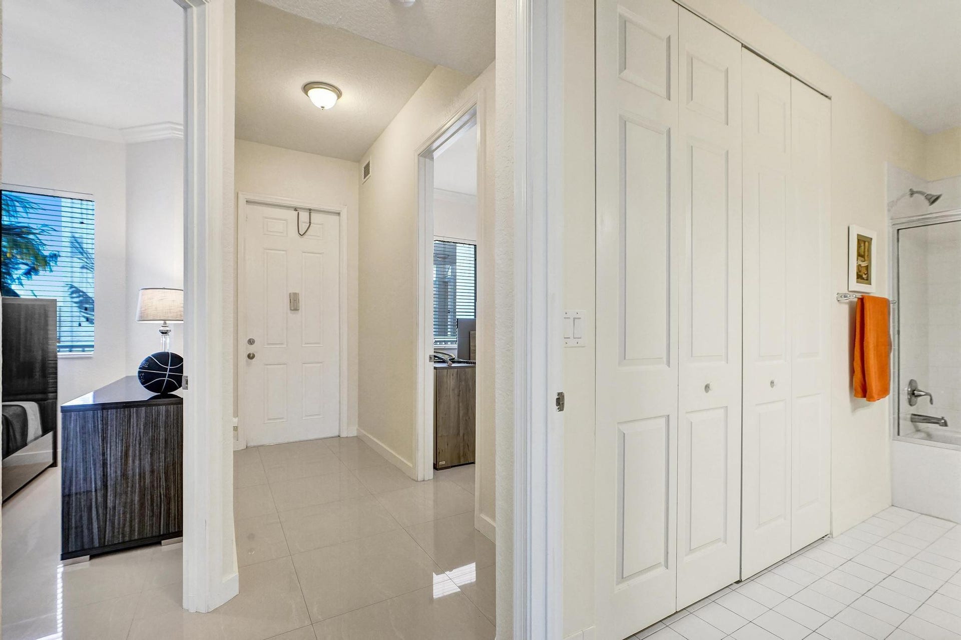 3600 Oaks Clubhouse Drive, #408, Pompano Beach, FL 33069 3600 Oaks Clubhouse Drive, #408, Pompano Beach, FL 33069