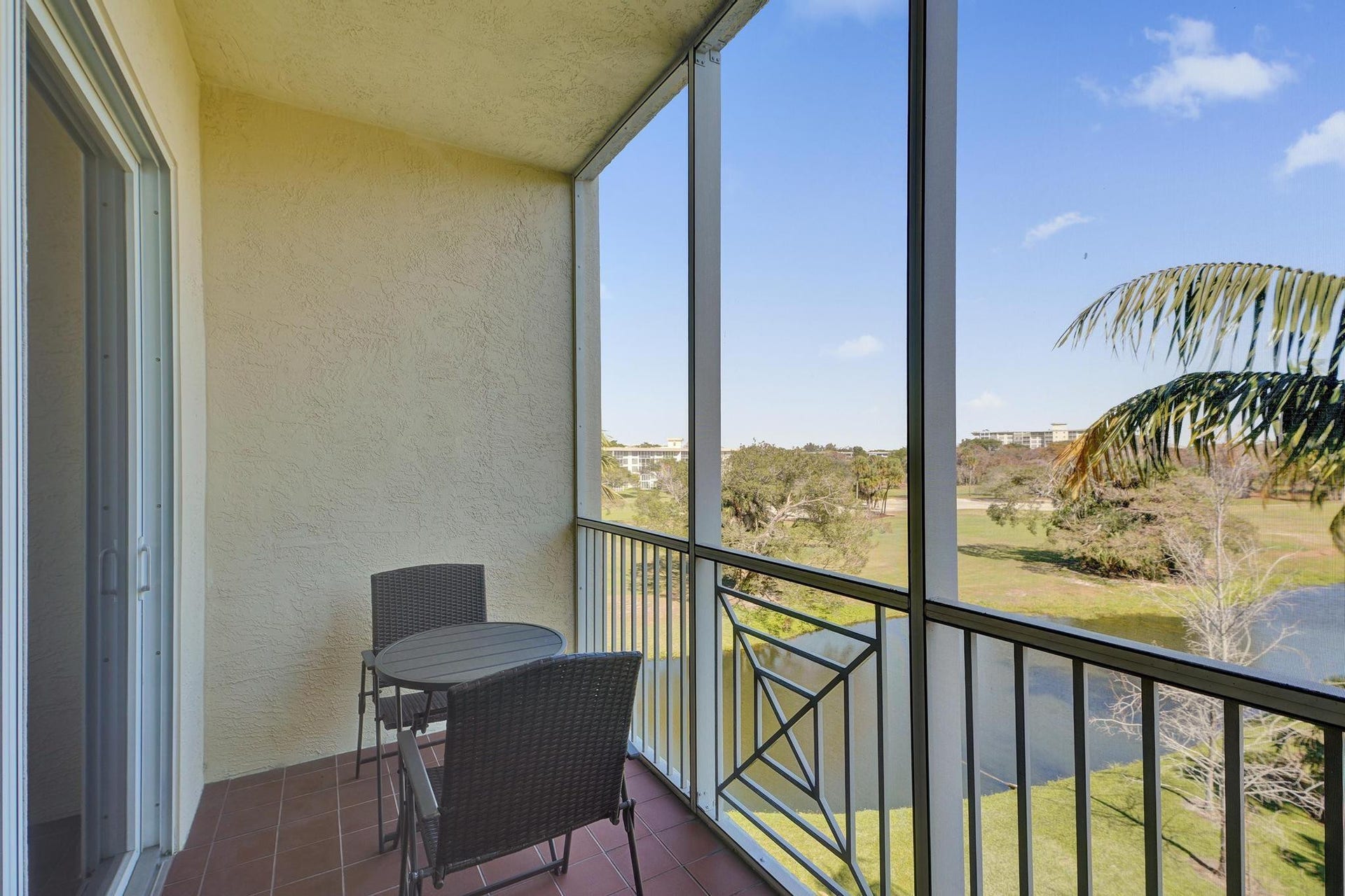 3600 Oaks Clubhouse Drive, #408, Pompano Beach, FL 33069 3600 Oaks Clubhouse Drive, #408, Pompano Beach, FL 33069