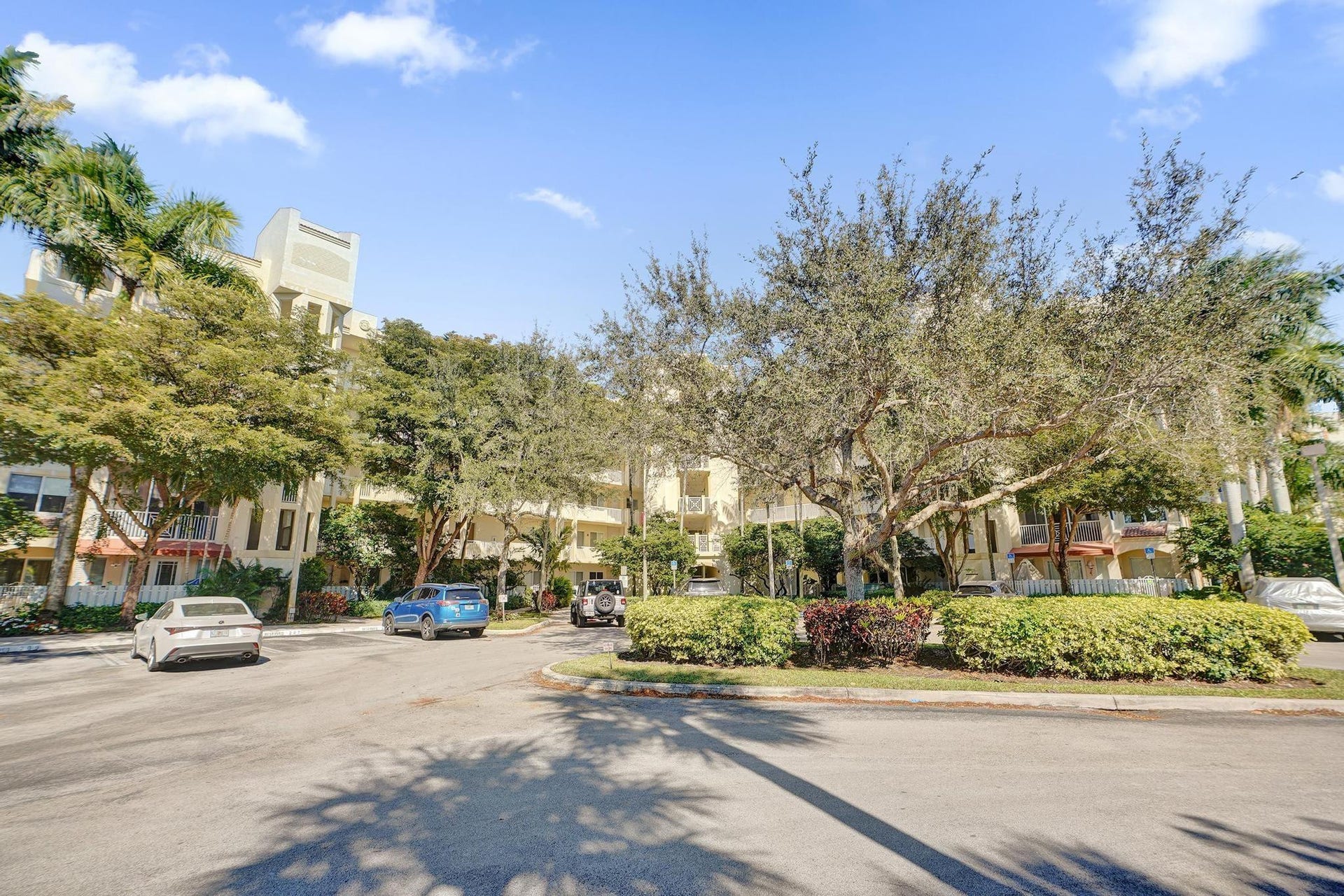 3600 Oaks Clubhouse Drive, #408, Pompano Beach, FL 33069 3600 Oaks Clubhouse Drive, #408, Pompano Beach, FL 33069