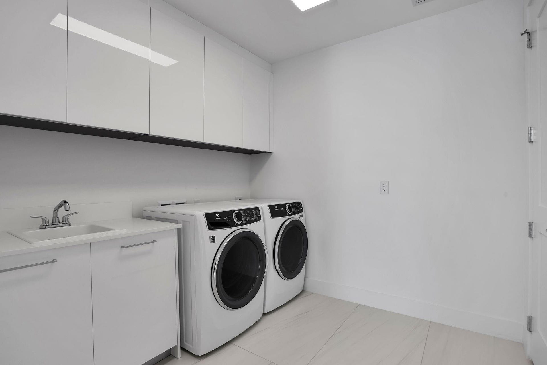 151 N Seabreeze Blv, #E-701, Fort Lauderdale, FL 33304 Photo 69