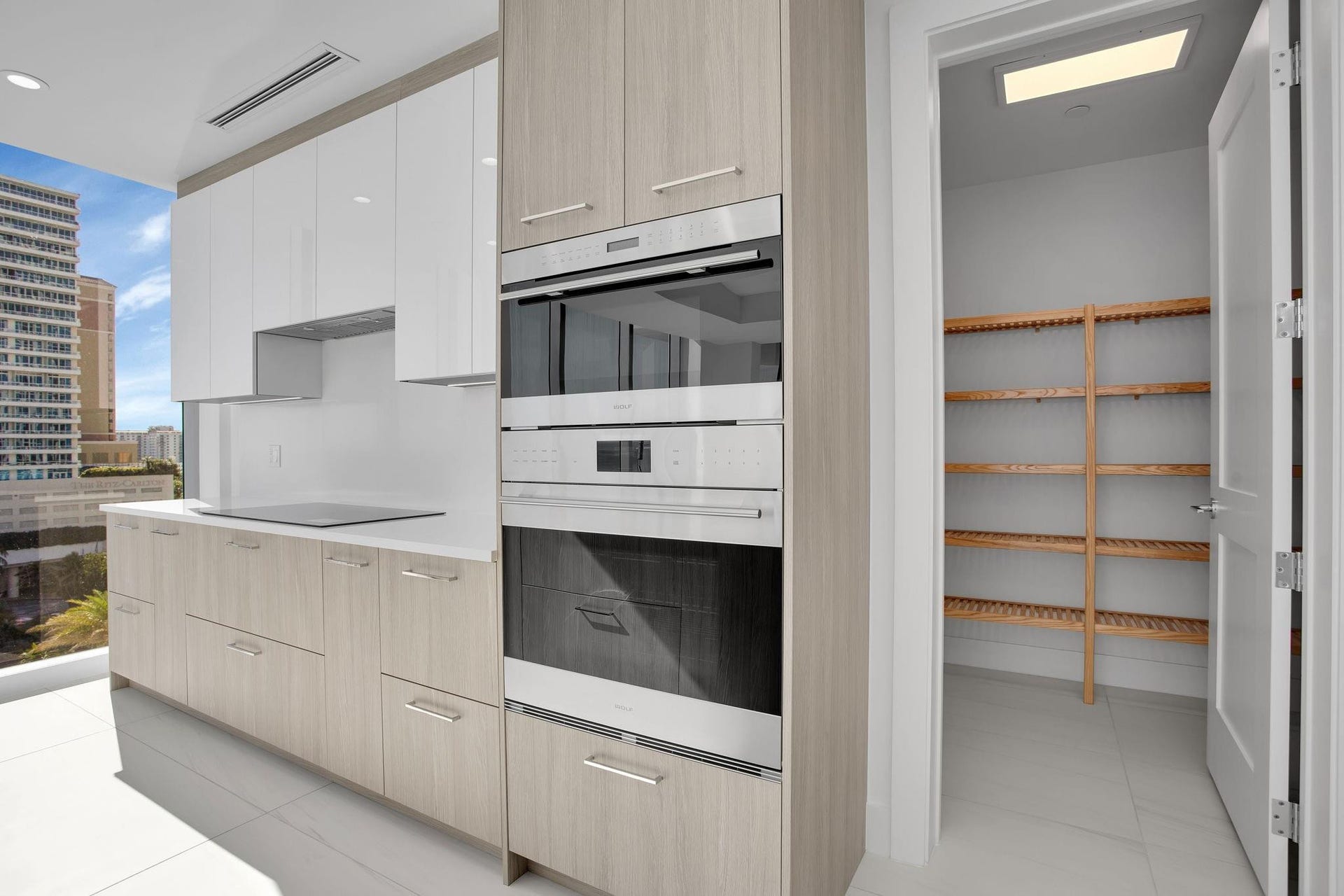 151 N Seabreeze Blv, #E-701, Fort Lauderdale, FL 33304 Kitchen and Pantry