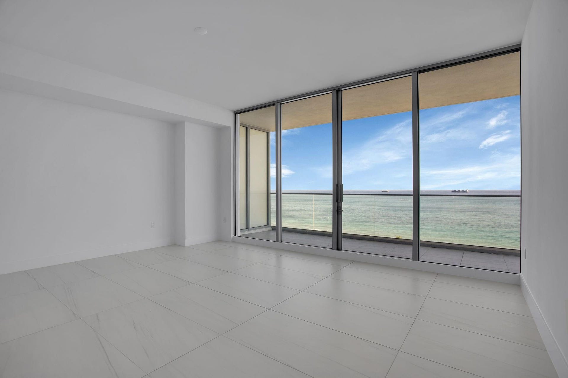 151 N Seabreeze Blv, #E-701, Fort Lauderdale, FL 33304 Owner's Suite