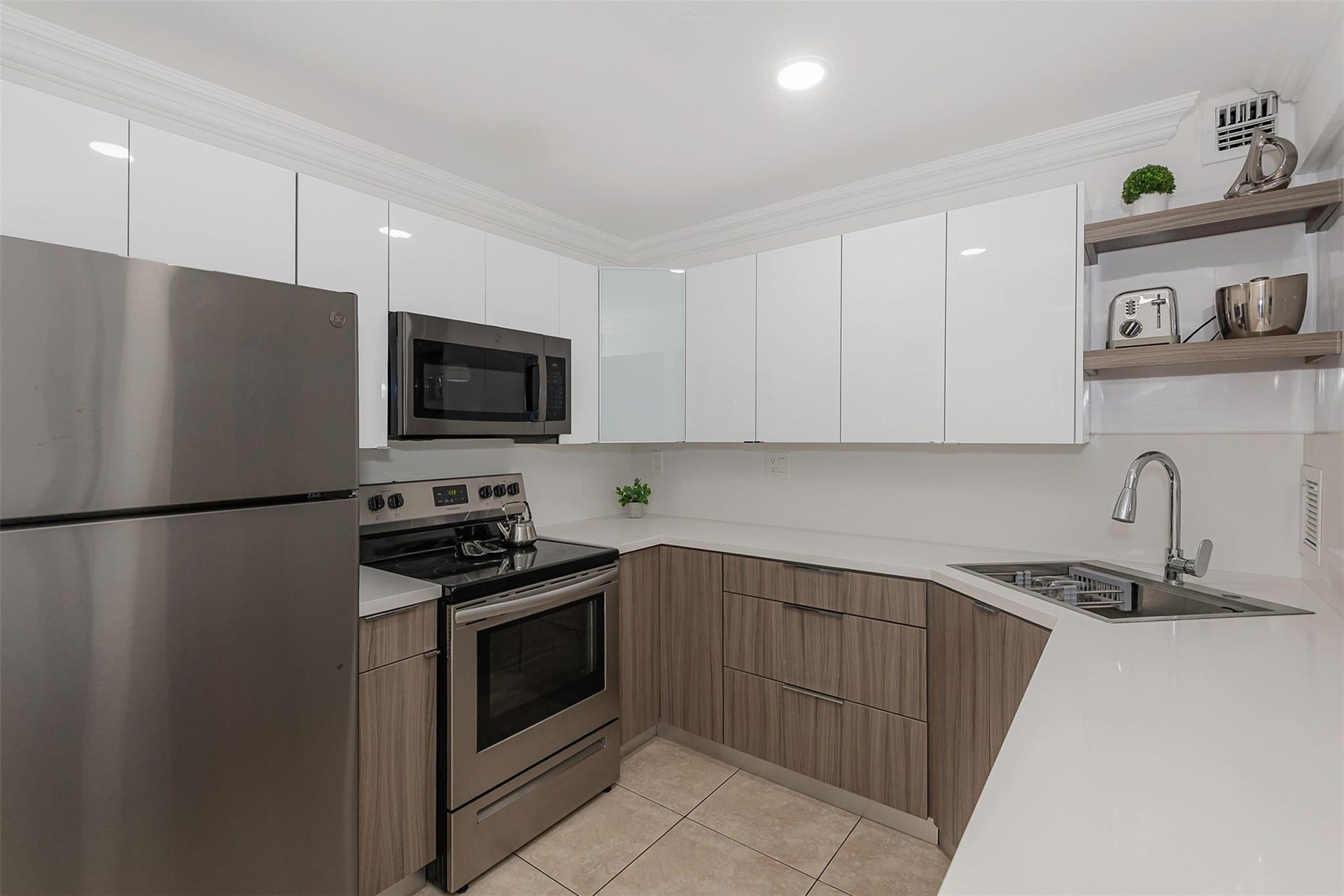 3140 S Ocean Drive, #509, Hallandale Beach, Hallandale Beach, FL 33009 Photo 6