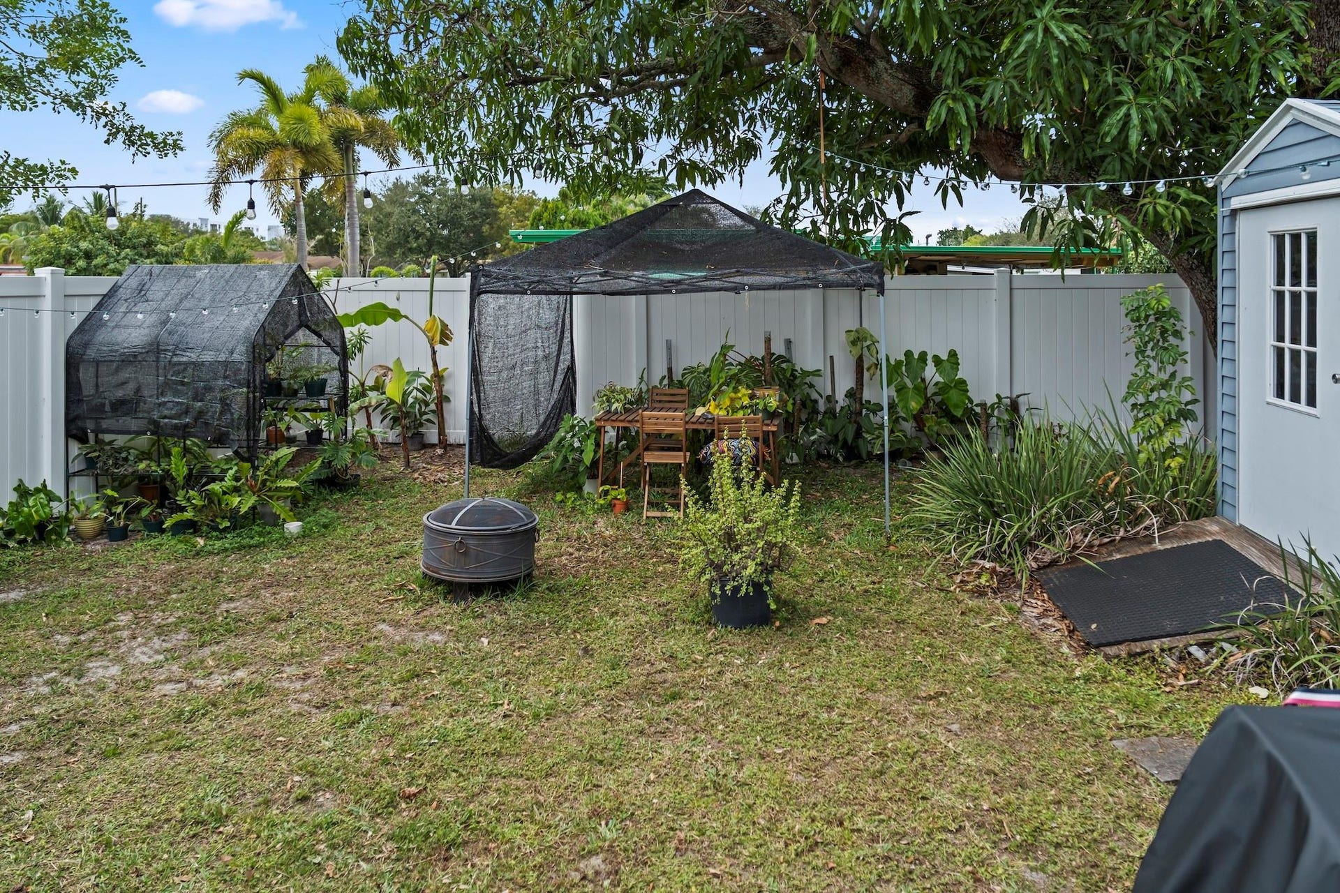 5829 Hayes Street, Hollywood, FL 33021