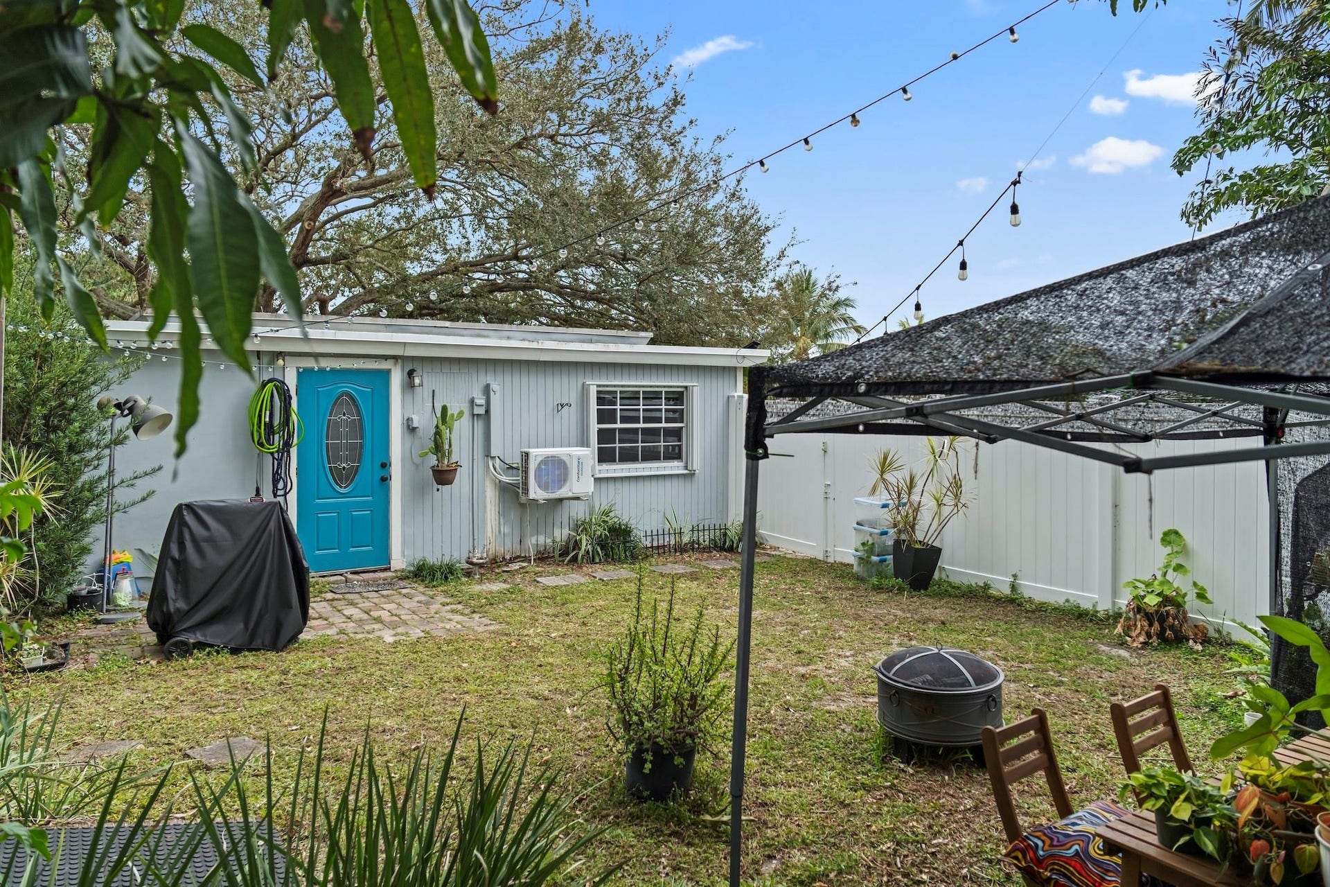 5829 Hayes Street, Hollywood, FL 33021