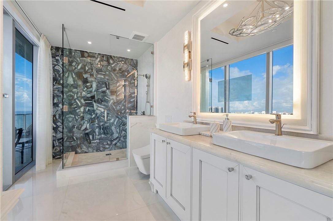 2200 N Ocean Boulevard, #N1701/N1801, Fort Lauderdale, FL 33305 GUEST BATHROOM