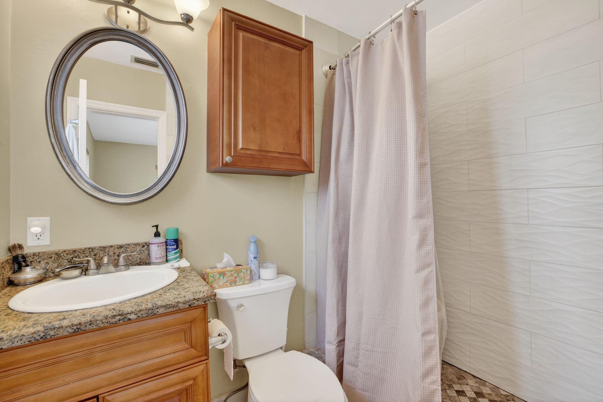 2610 Bathroom
