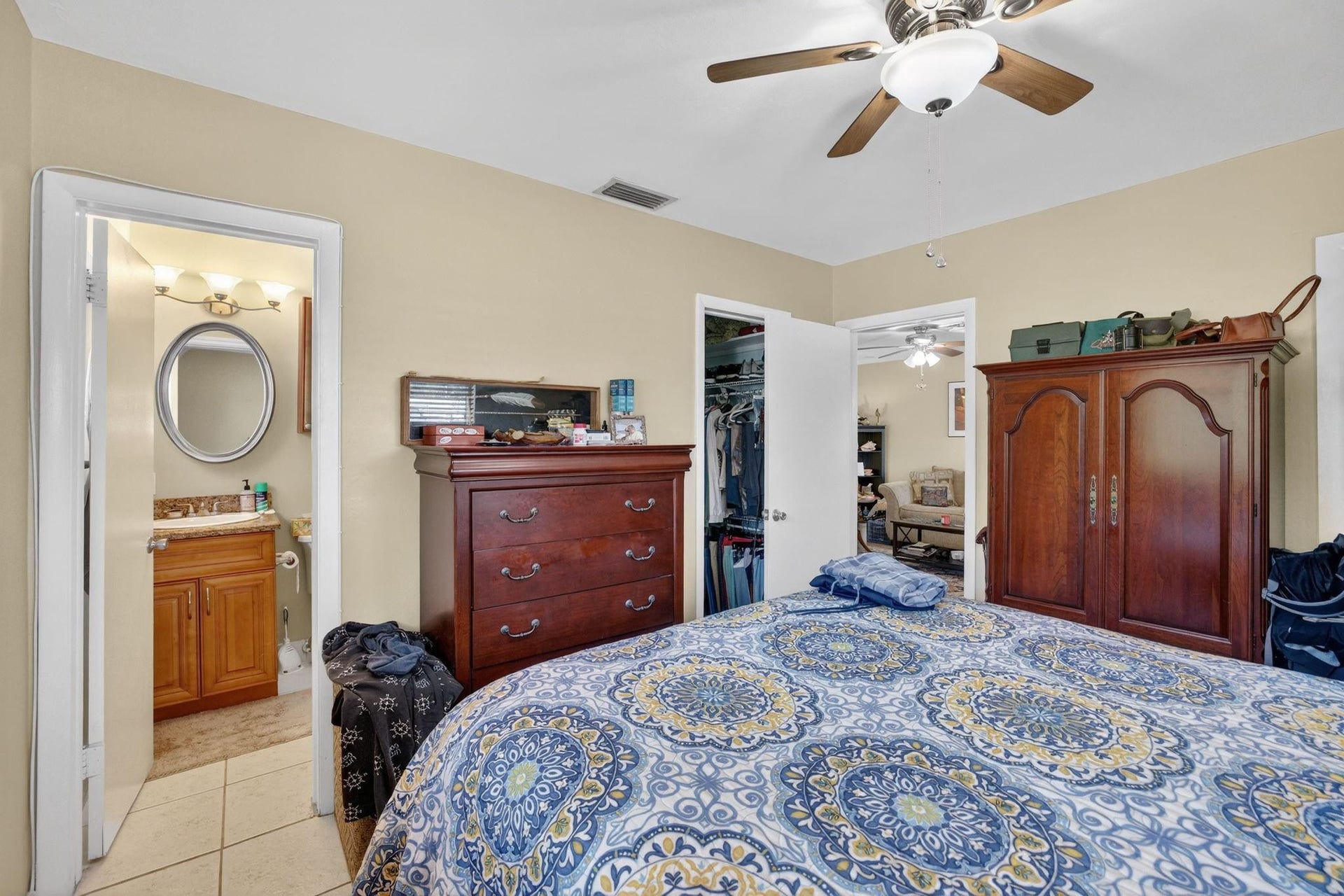 2610 Bedroom