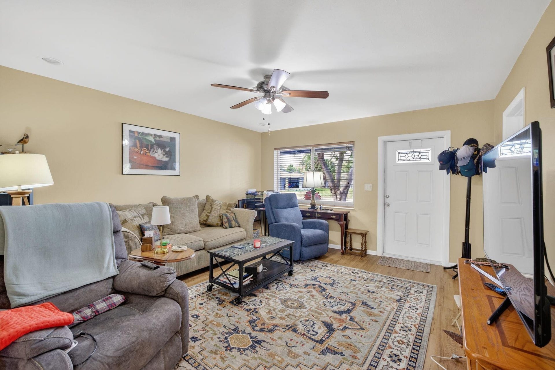 2610 Living room