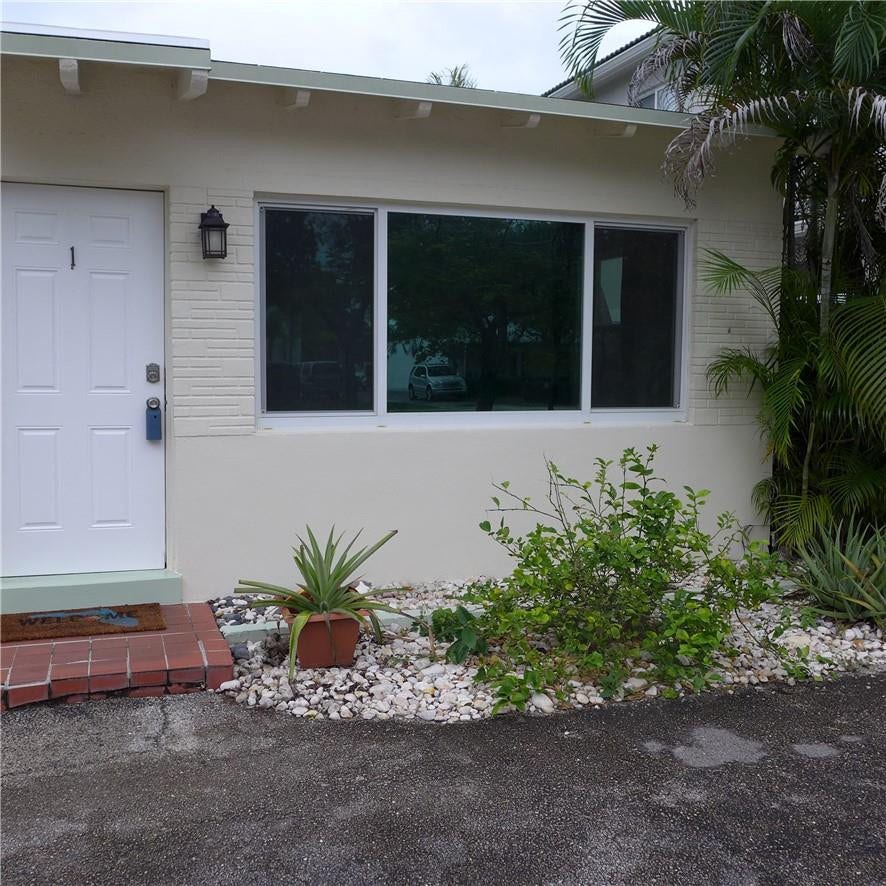 Property photo for 812 NE 15 Avenue, Fort Lauderdale, FL