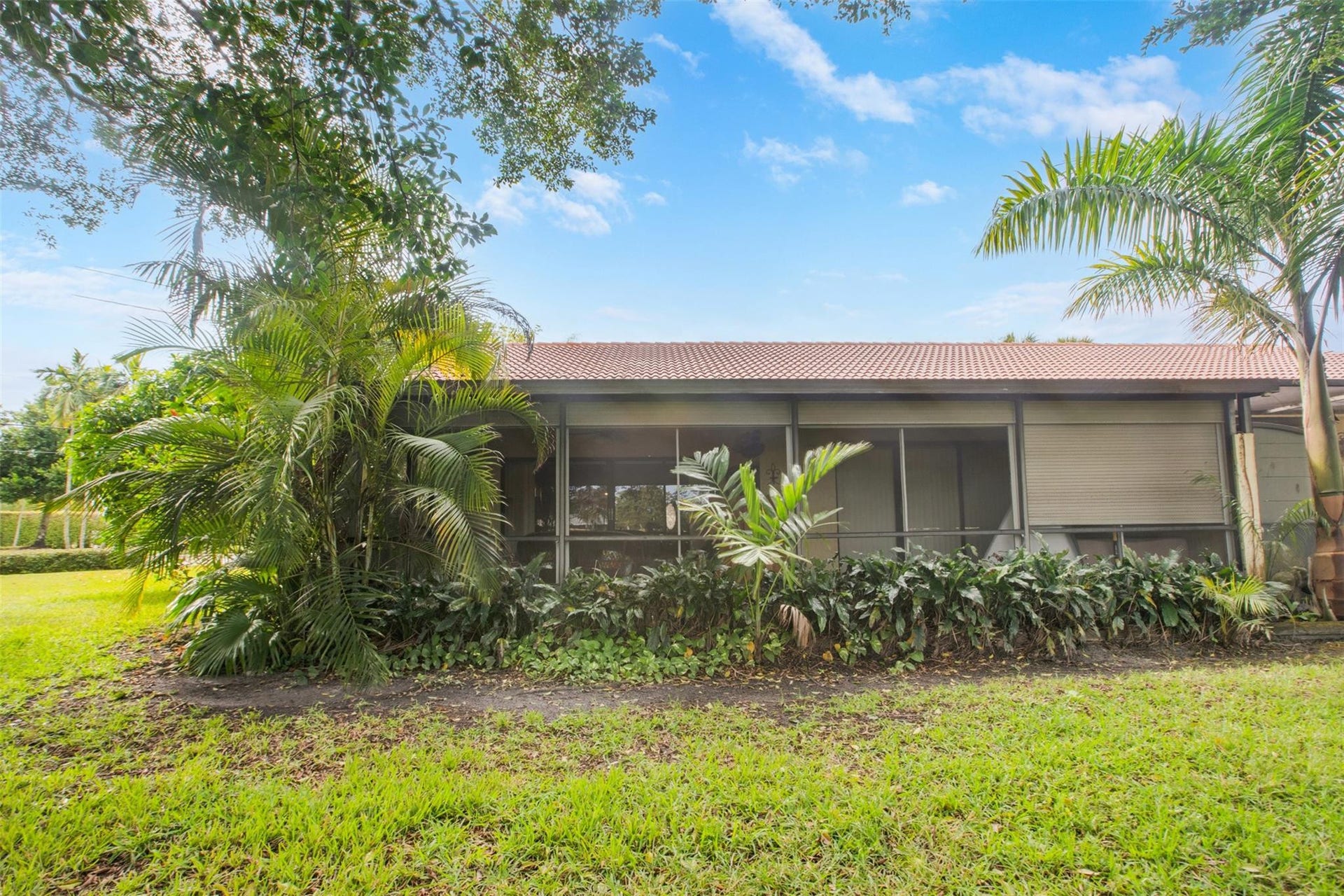 16131 Laurel Drive, #33, Weston, FL 33326 Photo 17