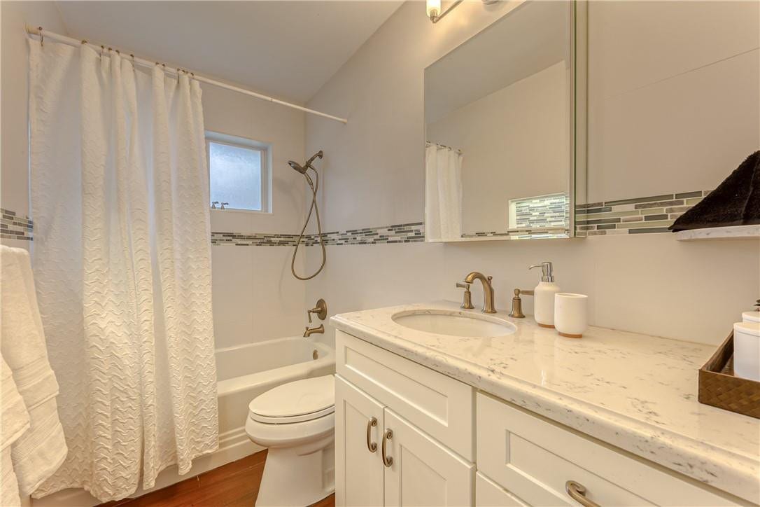 BATHROOM SHARED BY BEDROOM 3 & 4