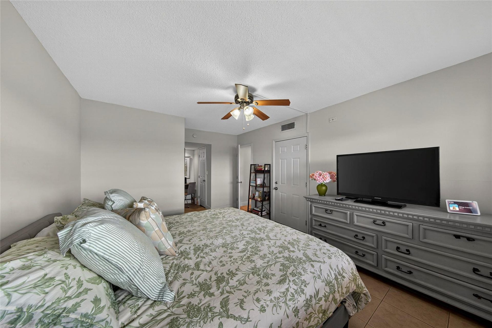 3200 N Palm Aire Drive, #508, Pompano Beach, FL 33069