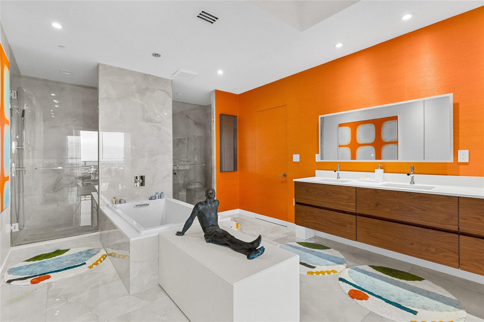 1180 N Federal Highway, #Ph-1606, Fort Lauderdale, FL 33304 Primary Bathroom