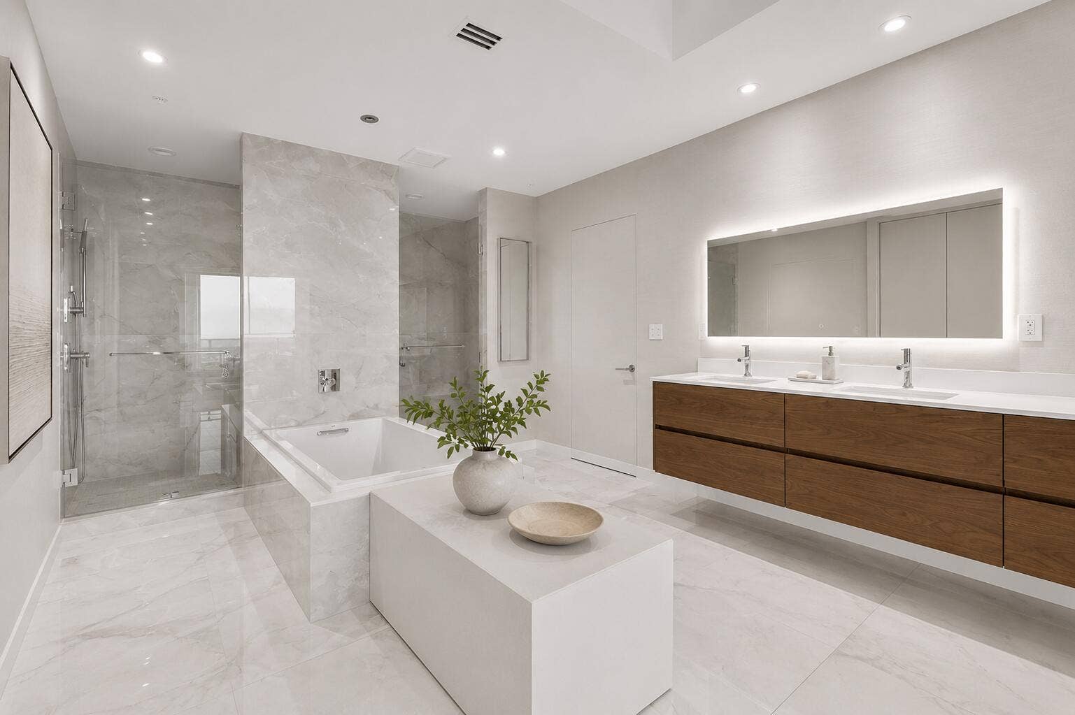 1180 N Federal Highway, #Ph-1606, Fort Lauderdale, FL 33304 Primary Spa Like Bathroom