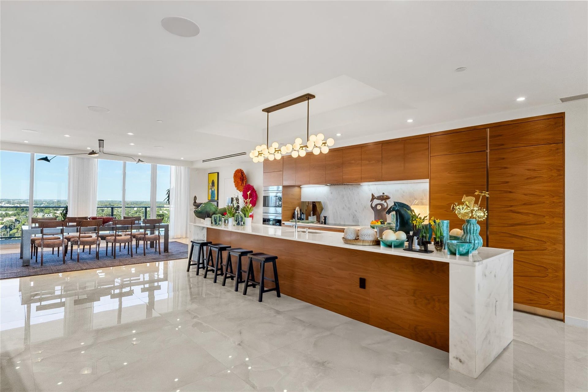 1180 N Federal Highway, #Ph-1606, Fort Lauderdale, FL 33304 Main Kitchen