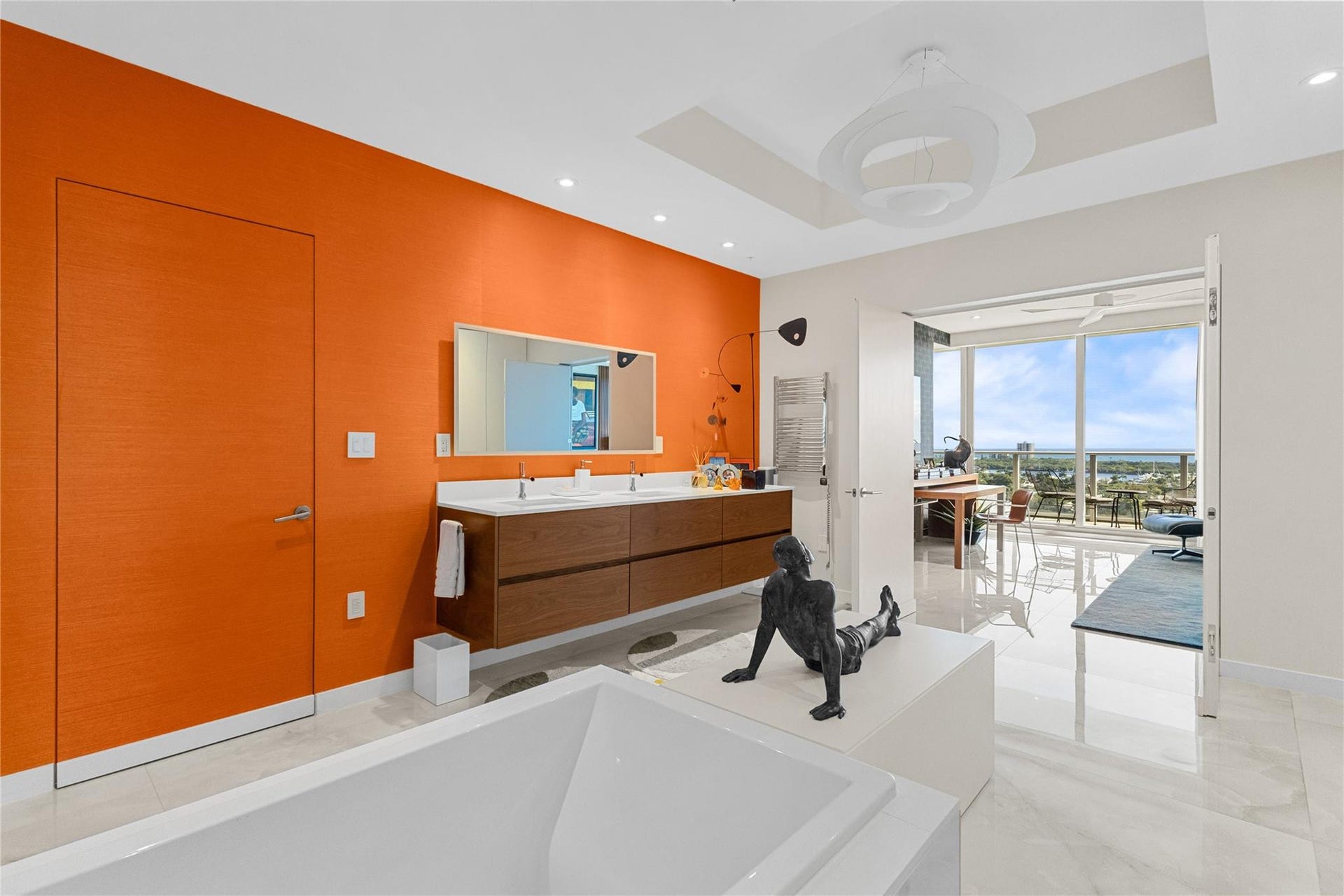 1180 N Federal Highway, #Ph-1606, Fort Lauderdale, FL 33304 Primary Bath with River & Ocean Views