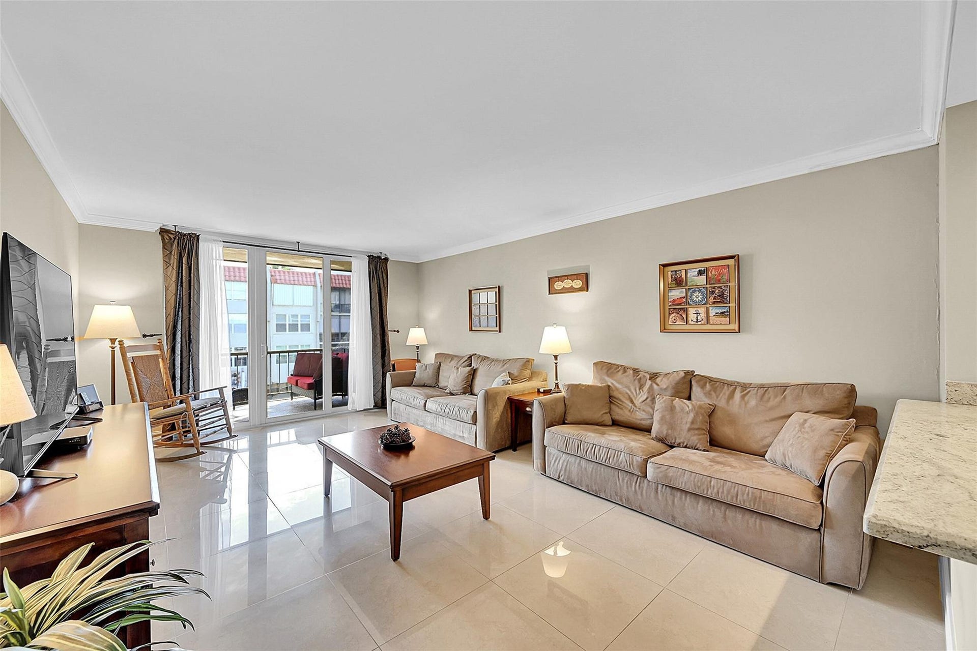 777 S Federal Highway, #E-205, Pompano Beach, FL 33062
